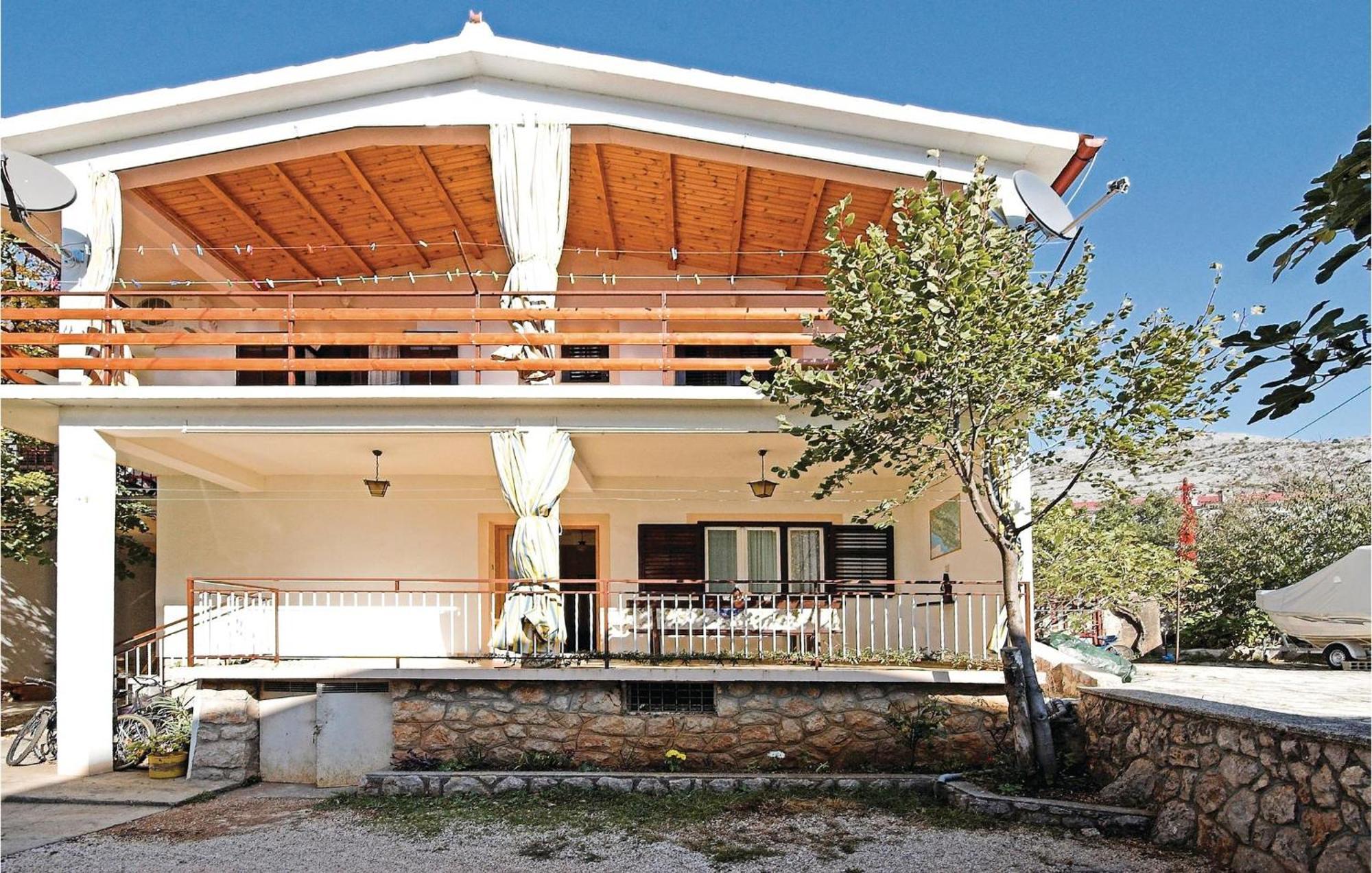 4 Bedroom Awesome Apartment In Starigrad Eksteriør bilde